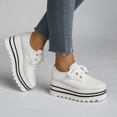Breka | Orthopaedic Sneakers